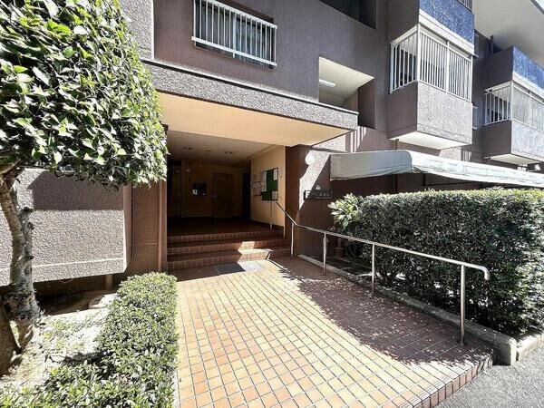 【コープ東薬院】エントランス1