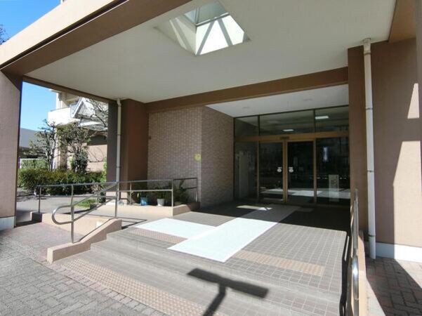 【はなみずき通り北参番館】エントランス