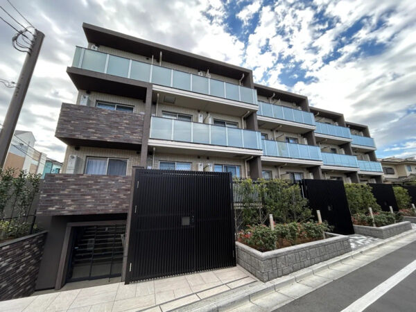 【ヴァースクレイシアIDZ中野鷺宮】外観