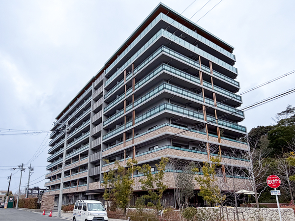 【マスターズマンション吹田千里丘中楽坊】外観