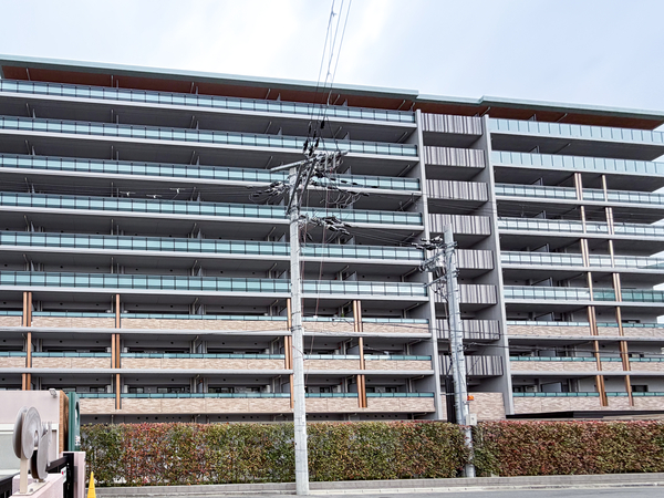 【マスターズマンション吹田千里丘中楽坊】外観