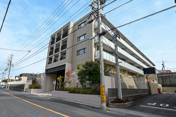 【サンクレーア上社ザ・プレミアムレジデンス】外観