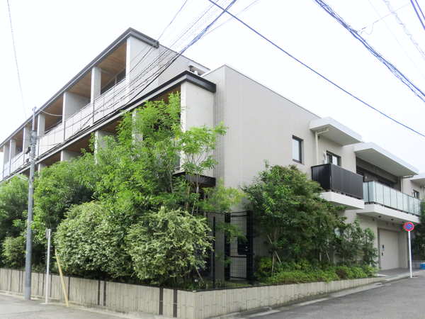 【リビオ下北沢】外観