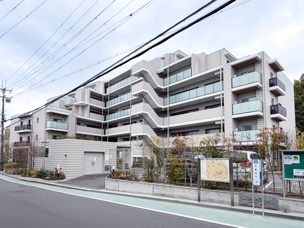 【ガーデンパレス吹田千里丘Bright】外観