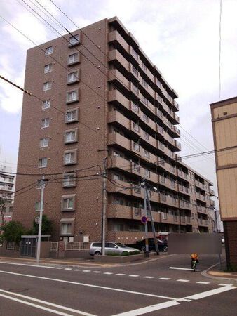 サーム菊水駅