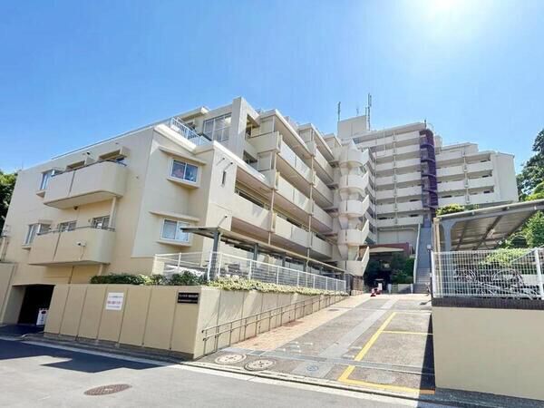 【アンバサダー横浜松見町】外観1