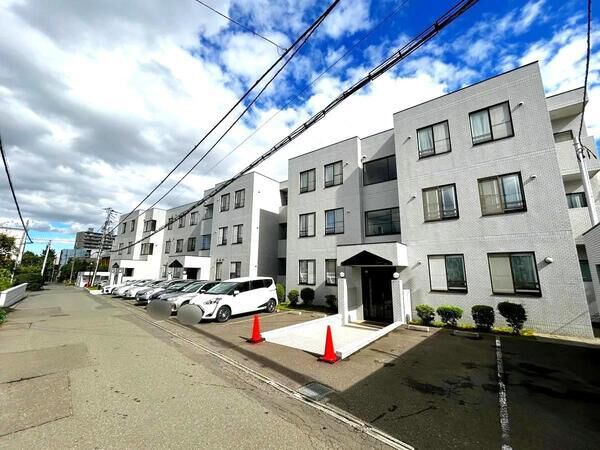 【宮の森パークマンション】外観１