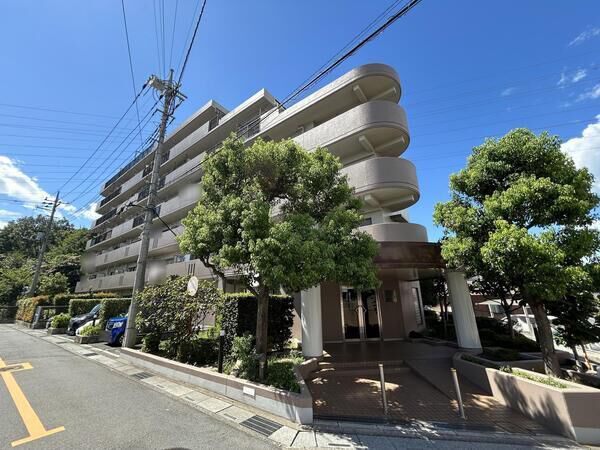 【サンマンションアトレ大宮日進Ⅱ】外観