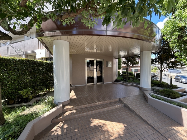 【サンマンションアトレ大宮日進Ⅱ】エントランス 【サンマンションアトレ大宮日進Ⅱ】エントランス