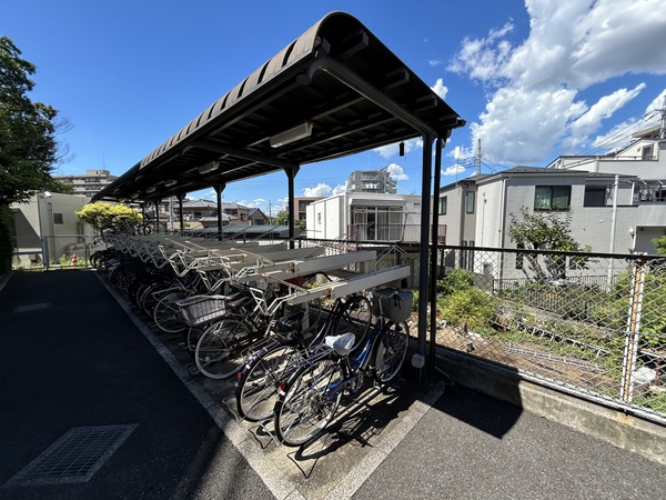 【サンマンションアトレ大宮日進Ⅱ】駐輪場