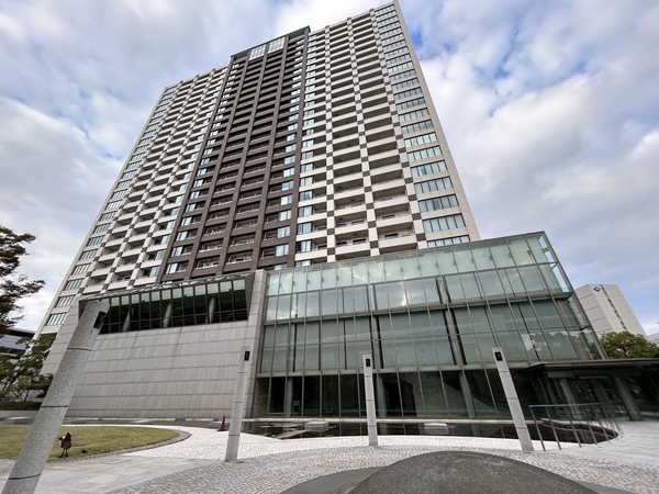 【ガレリアグランデ】共用施設バーラウンジからの眺望は東京湾を一望できます。 【ガレリアグランデ】共用施設バーラウンジからの眺望は東京湾を一望できます。