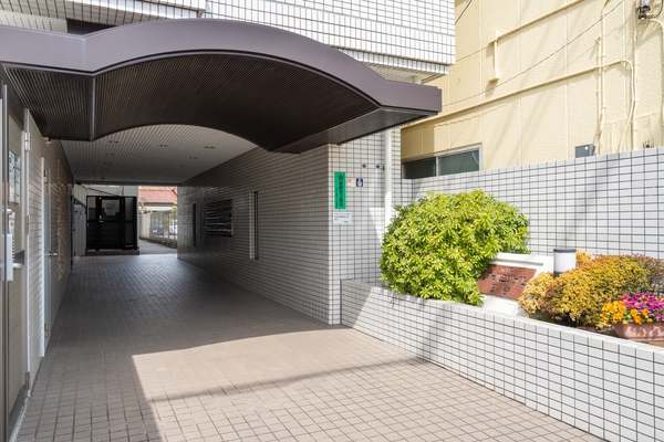 【ニックアーバンハイム日吉】エントランス