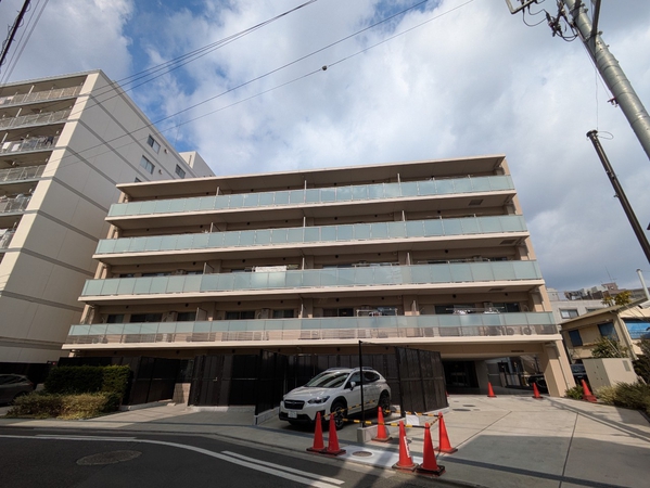 【サンメゾン平塚代官町】外観