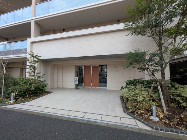 【サンメゾン平塚代官町】エントランス