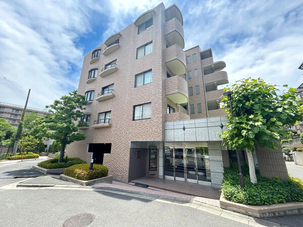 【ヴェルナール富雄】外観(弐番館’) 【ヴェルナール富雄】外観(弐番館’)