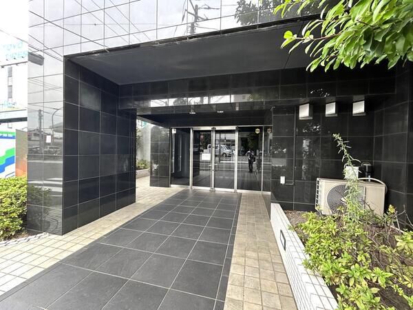 【CYNTHIA FOUR-D ef-Fort】エントランス