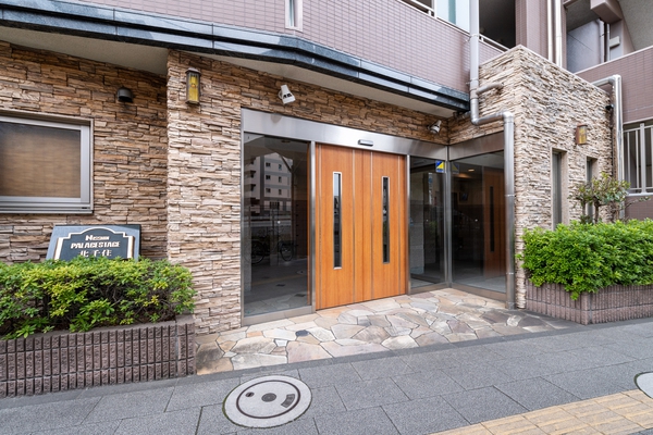 【日神パレステージ北千住】エントランス