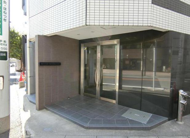【フロンティア横濱イースト】エントランス