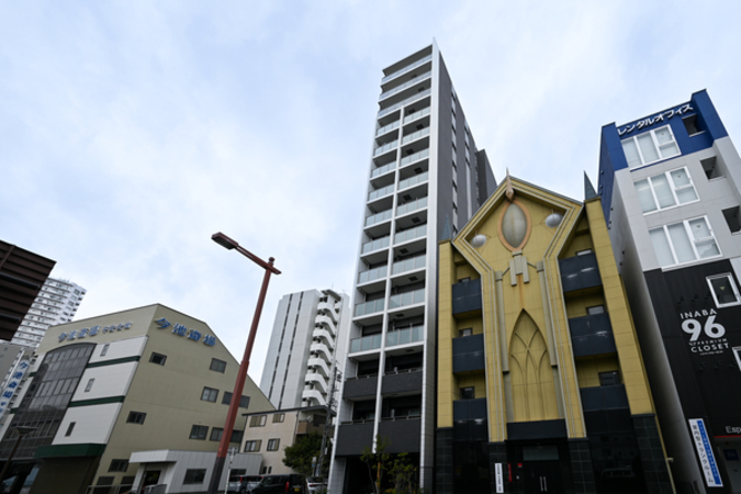 【プレサンスロジェ千種内山】外観