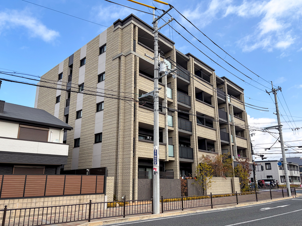 【シエリア茨木西中条】外観