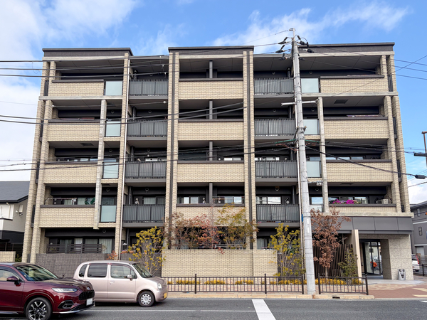 【シエリア茨木西中条】外観