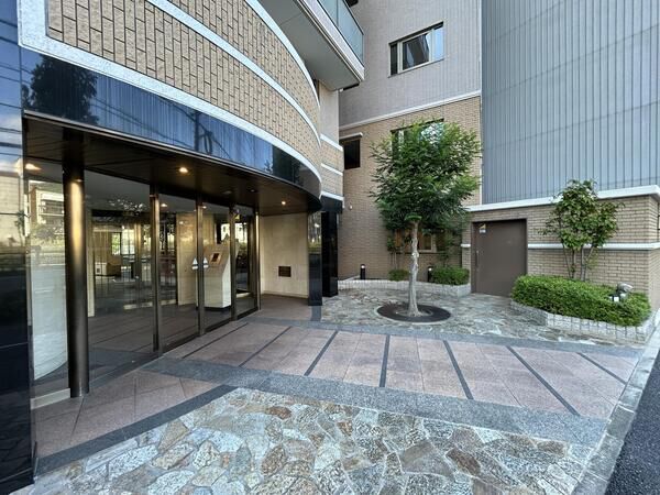 【パークグラン縮景園北】エントランス 【パークグラン縮景園北】エントランス