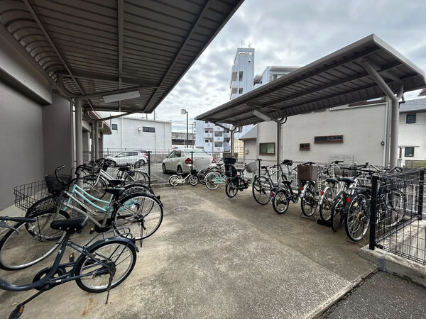 【エンゼルハイム大橋南】駐輪場