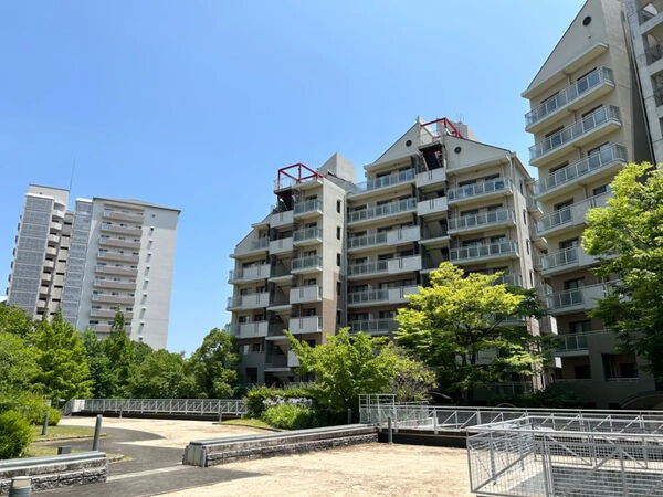 【RICイーストコート7番街】4番館　外観3