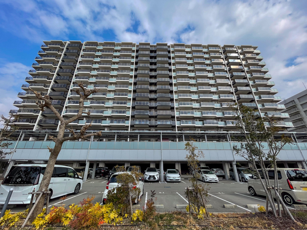 【クレヴィア神戸ポートアイランド】外観