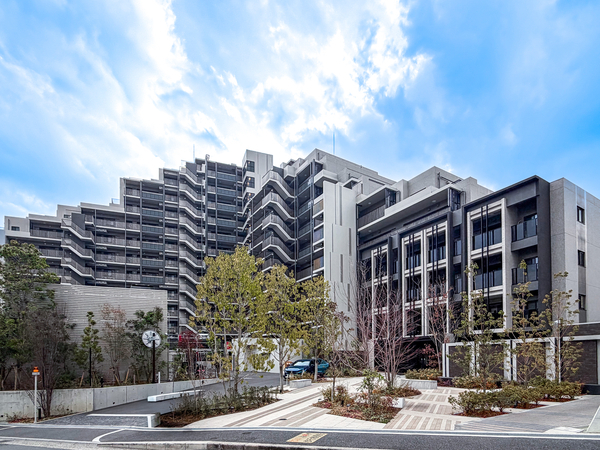 【レーベン桃山台THE COURT】外観 【レーベン桃山台THE COURT】外観