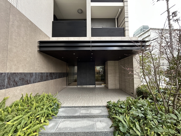 【カサーレ城東ガーデンプレイス】エントランス 【カサーレ城東ガーデンプレイス】エントランス