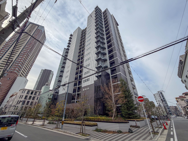 【パークナード新梅田アーバンパレス】外観