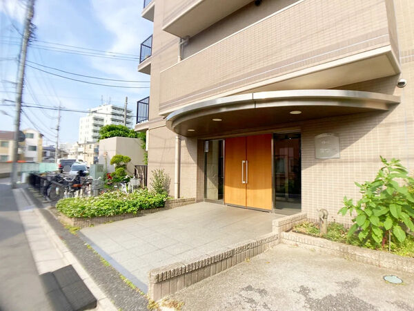 【イトーピア四つ木】エントランス