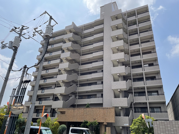 【サーパス庭瀬】外観