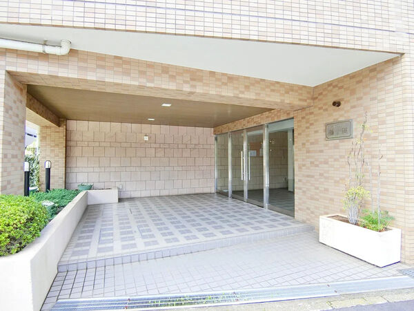 【KCマンション藤が岡】エントランス