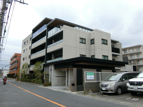 【プラウド武蔵中原テラス】外観