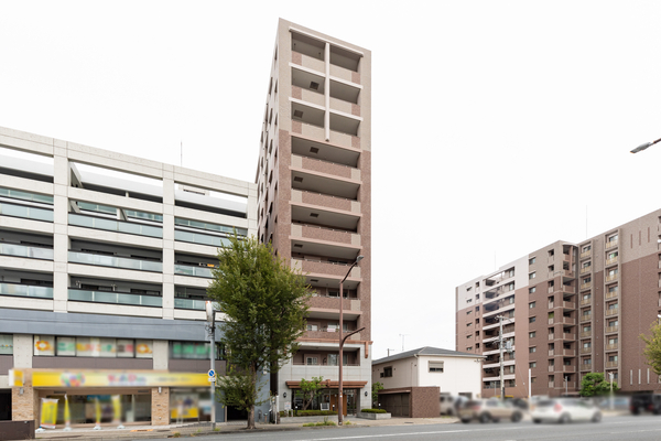 【リッツ吹田デュオ】外観 【リッツ吹田デュオ】外観