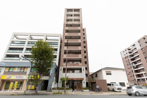 【リッツ吹田デュオ】外観 【リッツ吹田デュオ】外観