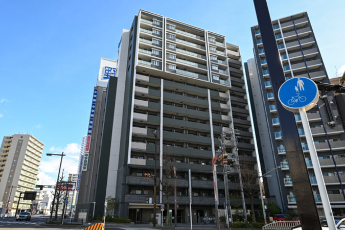 【プレサンスジェネ葵】外観