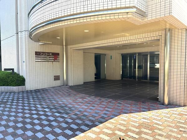 【パブリコーポ坂】エントランス