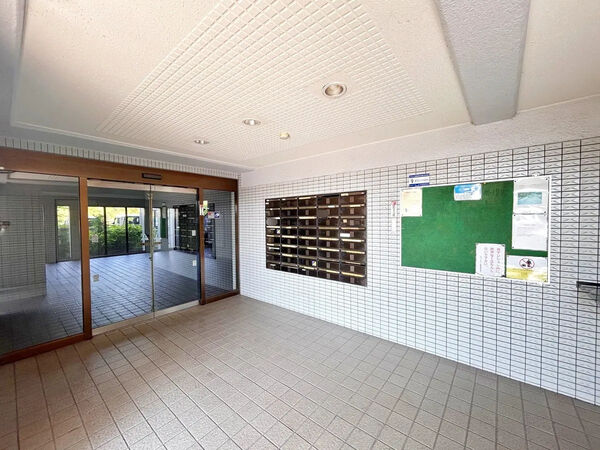 【タワータウン東海】エントランス