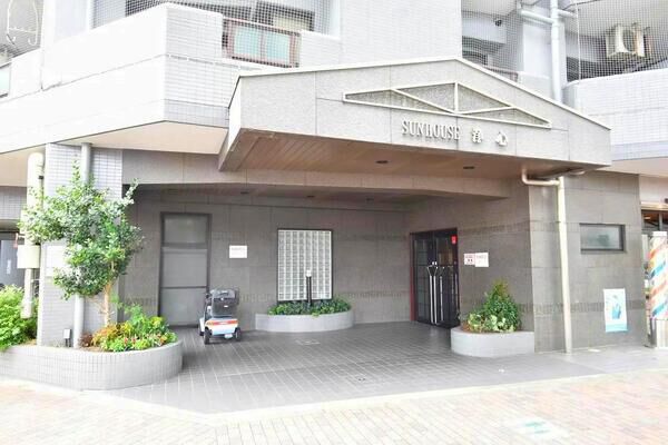 【サンハウス浄心】エントランス1