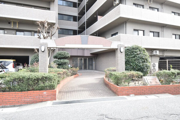 【ディアステージ芳泉】エントランス 【ディアステージ芳泉】エントランス