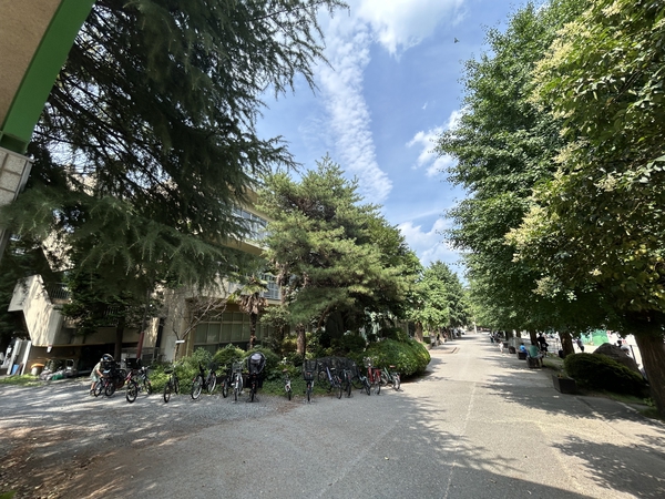 さいたま市立植竹中学校　約330ｍ