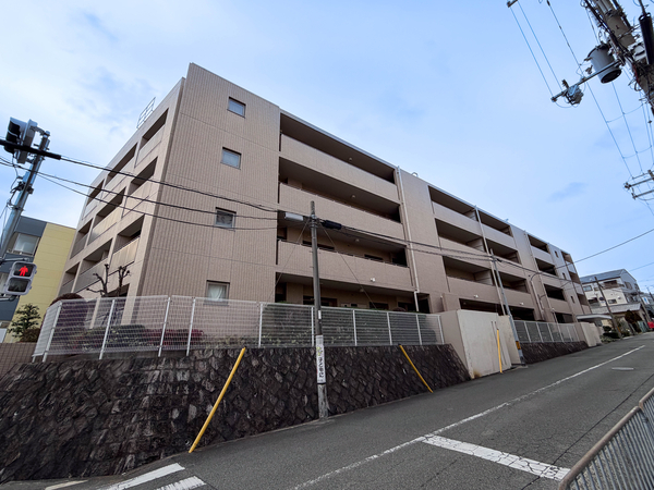 【ステイツ豊中中桜塚ヒルズ】外観 【ステイツ豊中中桜塚ヒルズ】外観