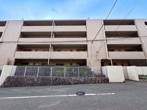 【ステイツ豊中中桜塚ヒルズ】外観 【ステイツ豊中中桜塚ヒルズ】外観