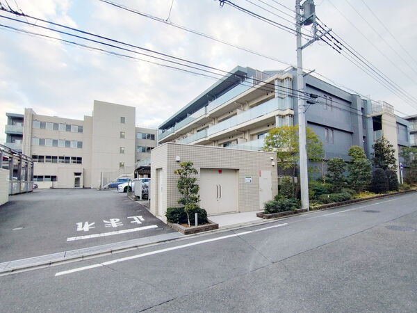 【デュオセーヌ緑山】外観