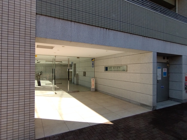 【ライフレビュー小田急相模原】エントランス
