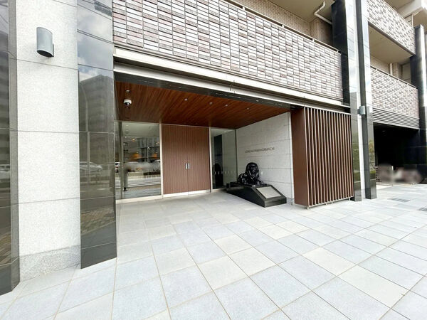 【ライオンズ比治山本町】エントランス 【ライオンズ比治山本町】エントランス