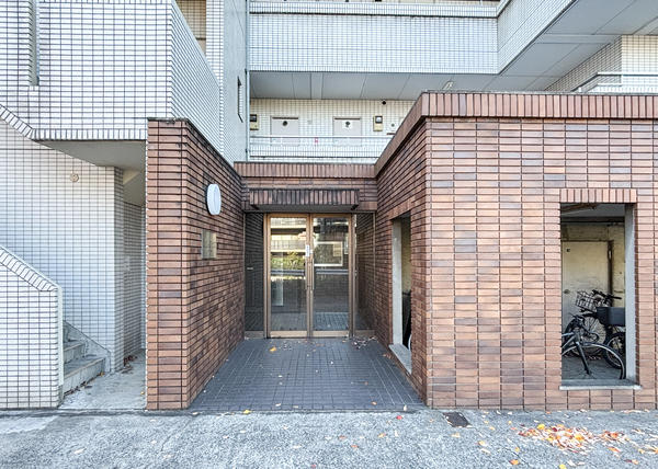 【あざみ野ハウズ】エントランス